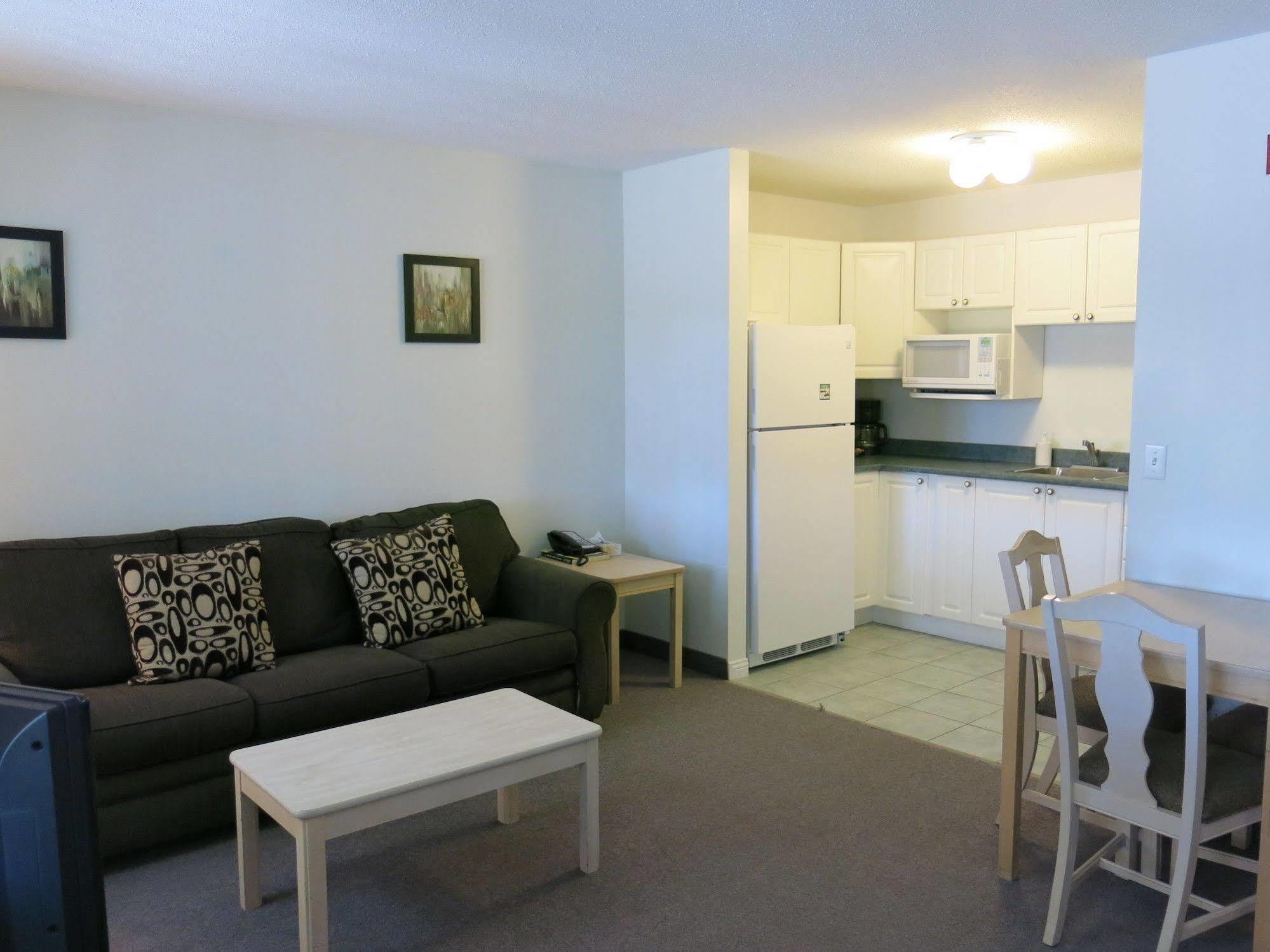 Shemron Suites Hotel Deep River Buitenkant foto