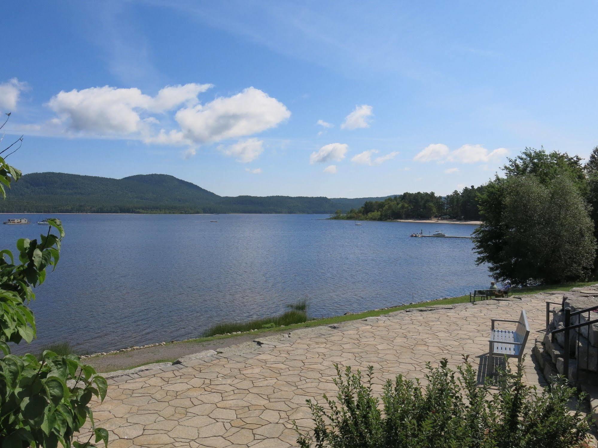 Shemron Suites Hotel Deep River Buitenkant foto