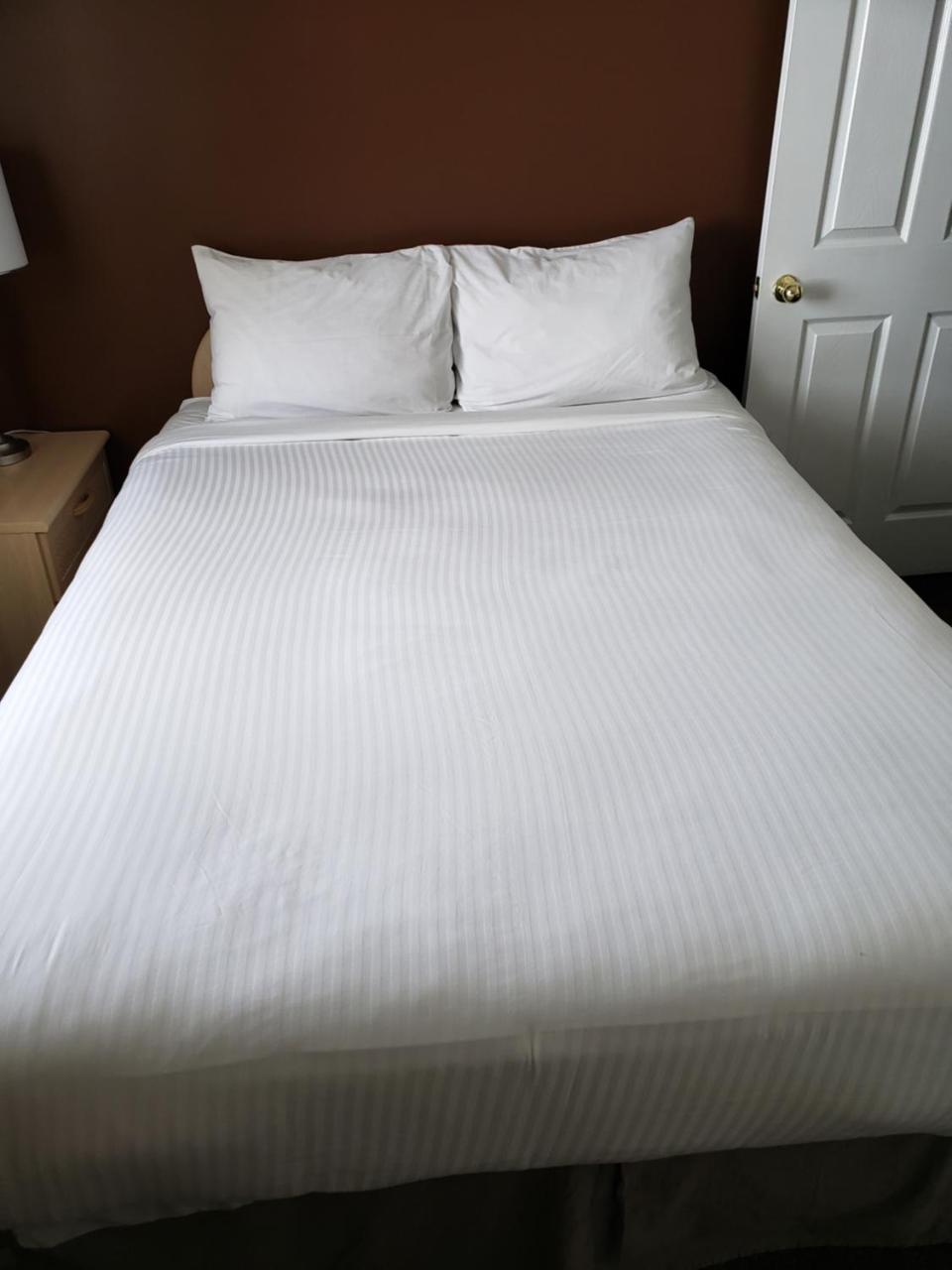 Shemron Suites Hotel Deep River Buitenkant foto