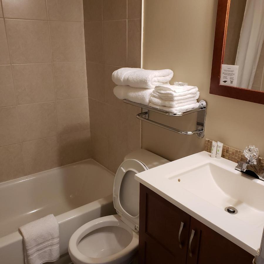 Shemron Suites Hotel Deep River Buitenkant foto